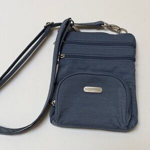Baggalini blue crossbody bag